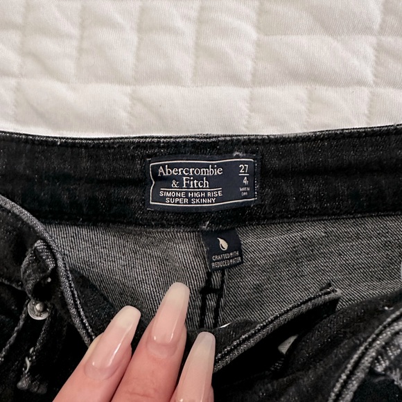 Abercrombie & Fitch Jeans - Picture 2 of 3